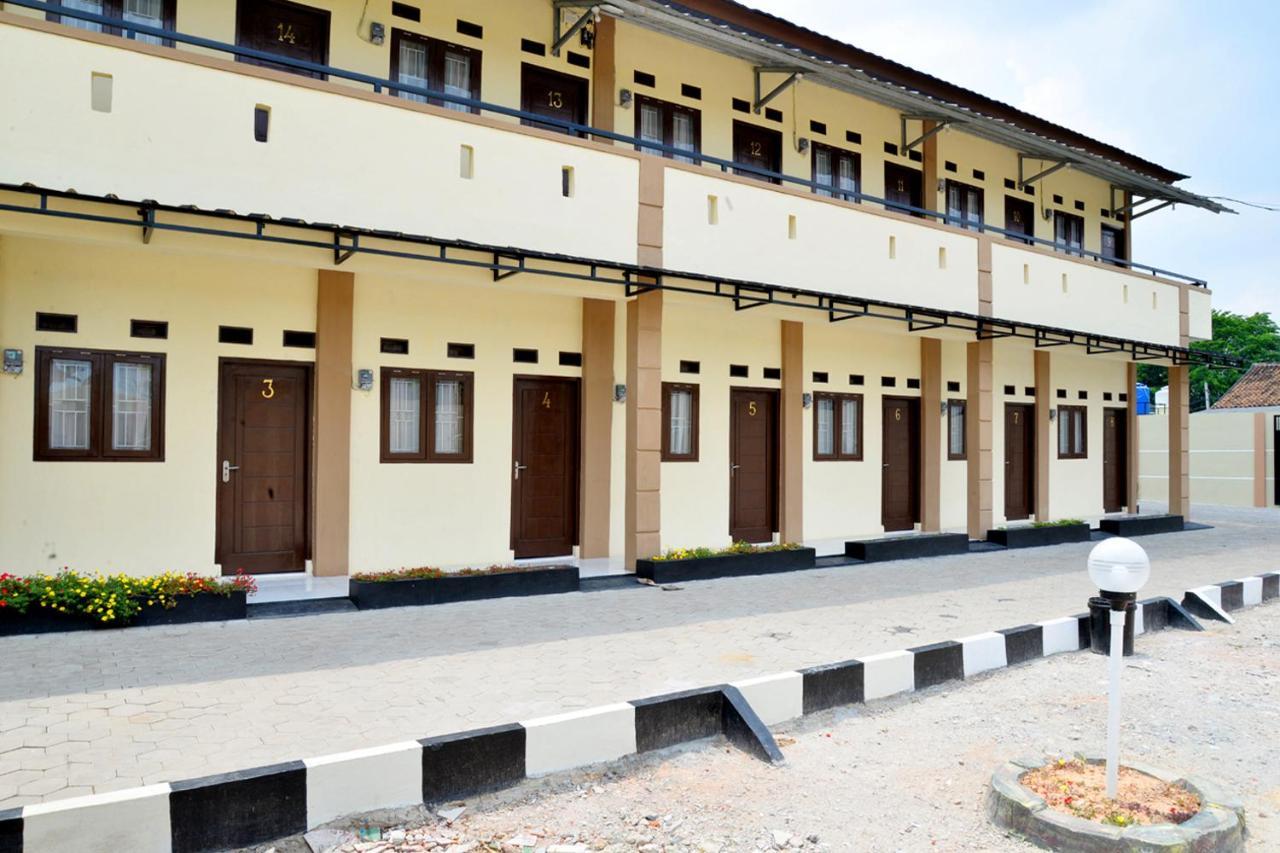 Haura Syariah Home Stay Bandar Lampung Extérieur photo