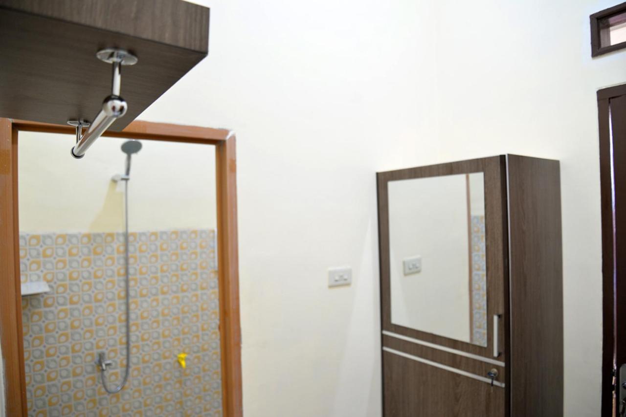 Haura Syariah Home Stay Bandar Lampung Extérieur photo